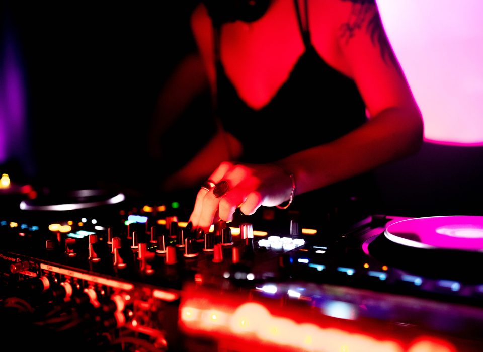 Radio Radio FM: 10 community radio stations unite for a Palestine fundraiser at Amsterdam’s Radio Radio