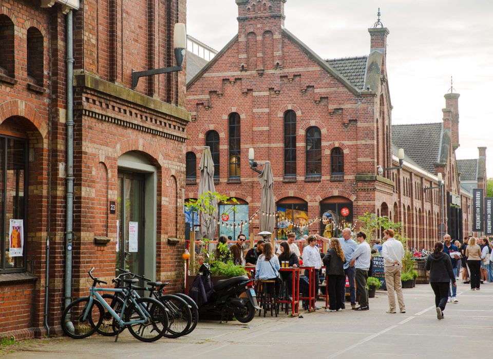 Bridge Westerpark is Closed: Detour for Cyclists and Pedestrians