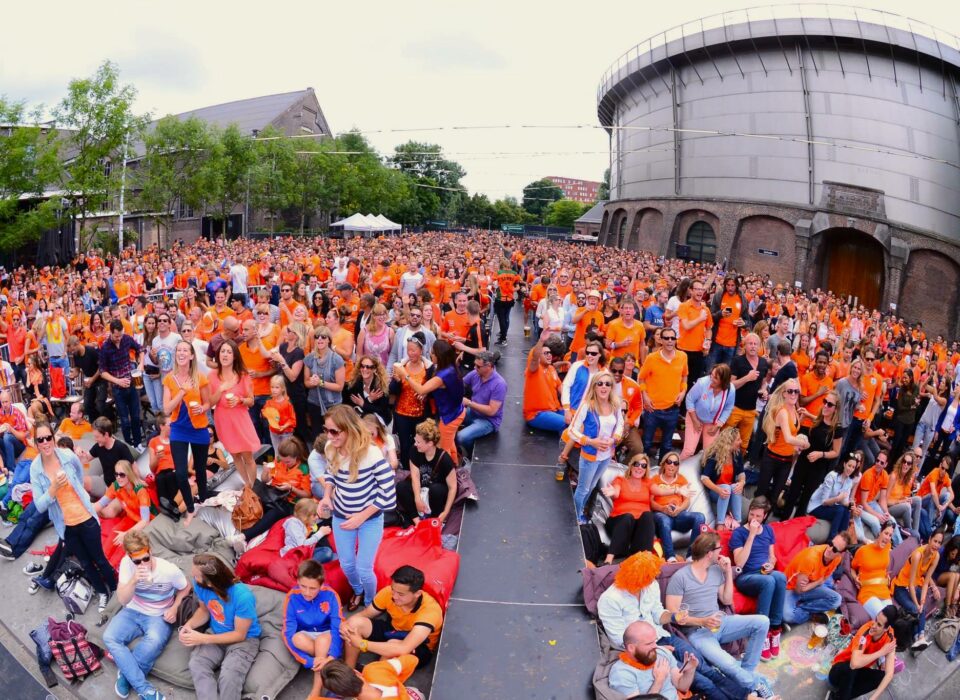 Oranje-Oostenrijk op megascherm @ Westergasterras