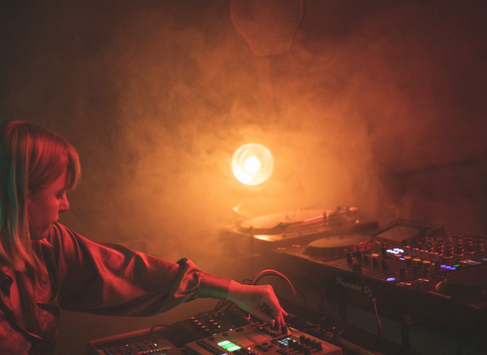 Inschrijvingen geopend voor RRFM Academy: Nieuw talentontwikkelingsprogramma voor jonge DJ’s en producers